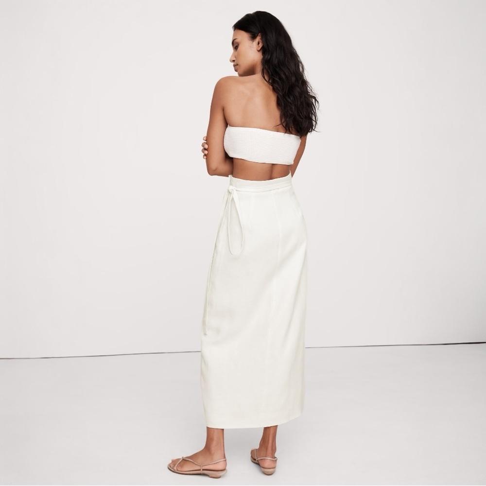 ๐HOST PICK๐ NWT Banana Republic Linen Wrap Maxi Skirt.. - Picture 2 of 7